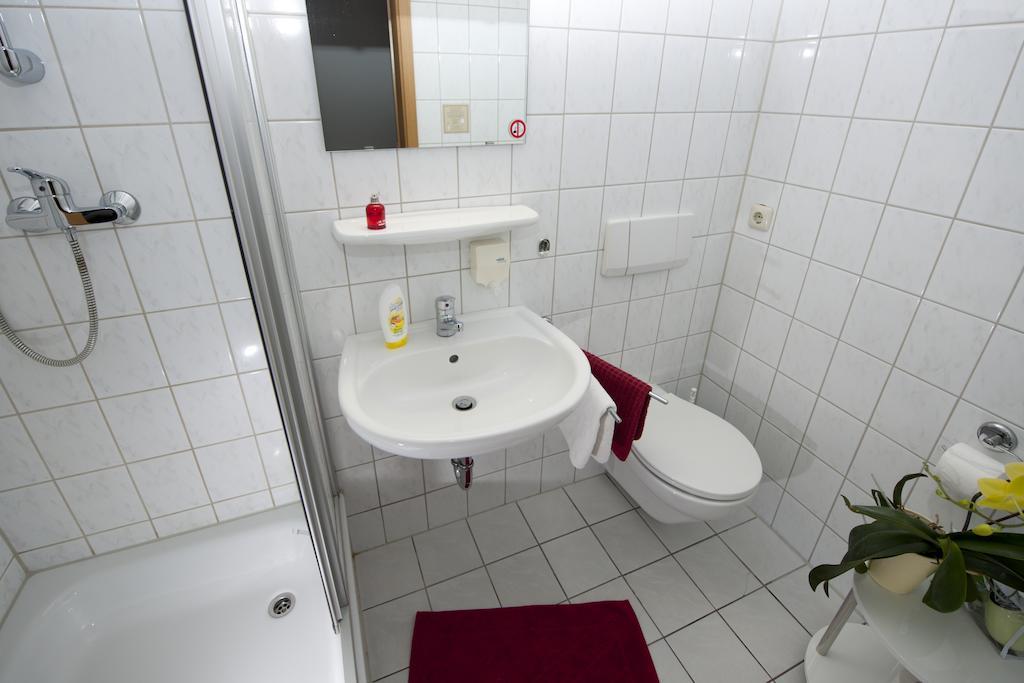 Pension Cafe Suzette Gotha Esterno foto