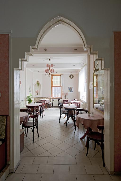 Pension Cafe Suzette Gotha Esterno foto